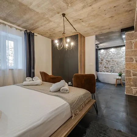 Planita Dalmacija * Novigrad (Dalmatia)