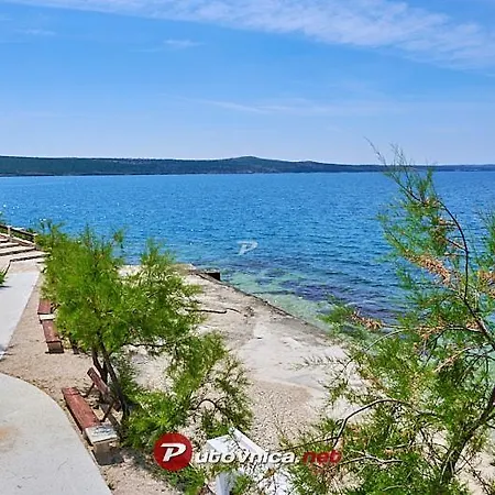 Planita Dalmacija Vila Novigrad (Dalmatia)